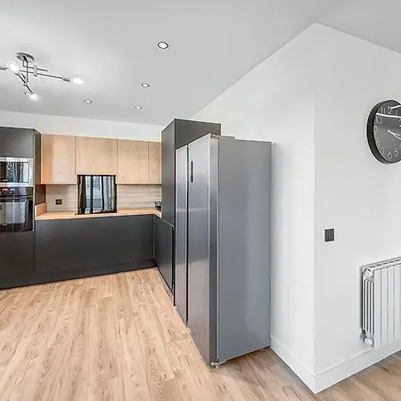 Confort Moderne, Paris & Le Bourget Apartmán Drancy