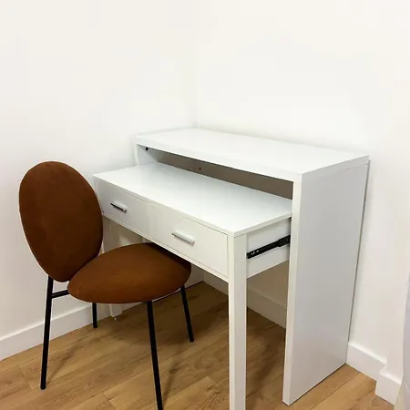 Confort Moderne, Paris & Le Bourget Drancy